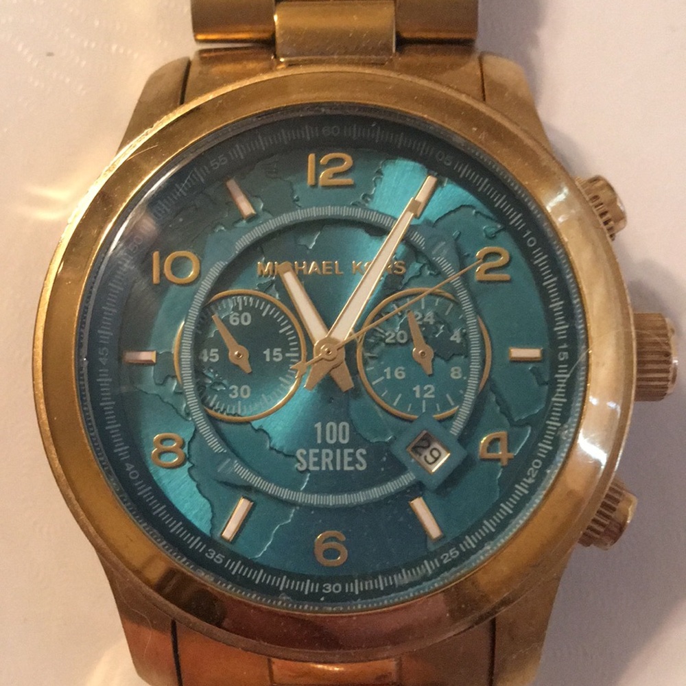 Unisex Michael Kors 100 Series Gold Watch